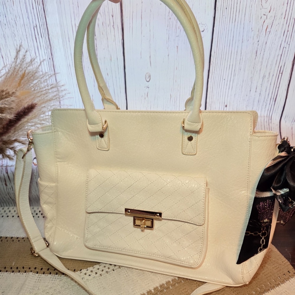 Damsel In Defense Daphne Conceal Carry Bag